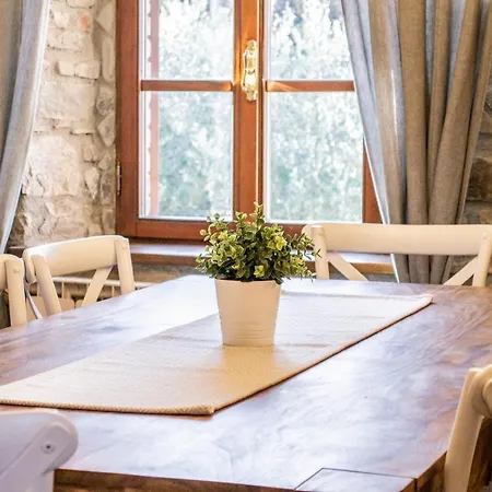 Mulino Vecchio Villa Minucciano